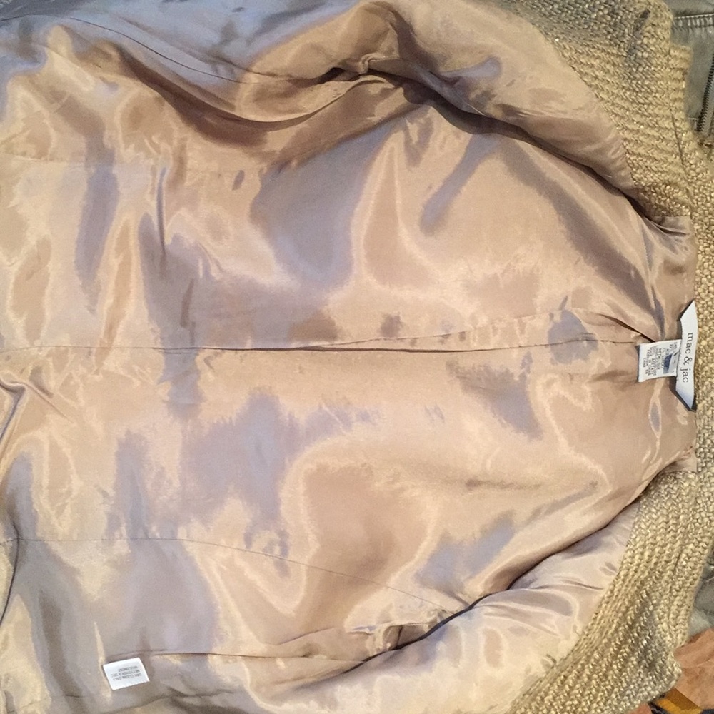 Holy Chic!!! Now That’s A Sharp Jacket! - image 7